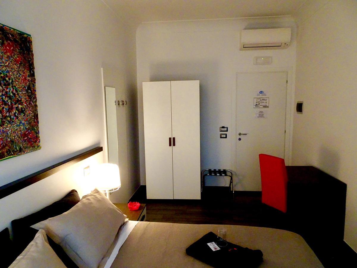 Guest house Your House